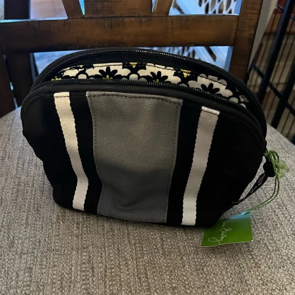 Vera Bradley NWT cosmetics bag in colorblock cosmetic fanfare